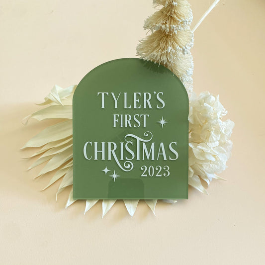 First Christmas Plaque | Arch or Circle | Multiple Colour Options